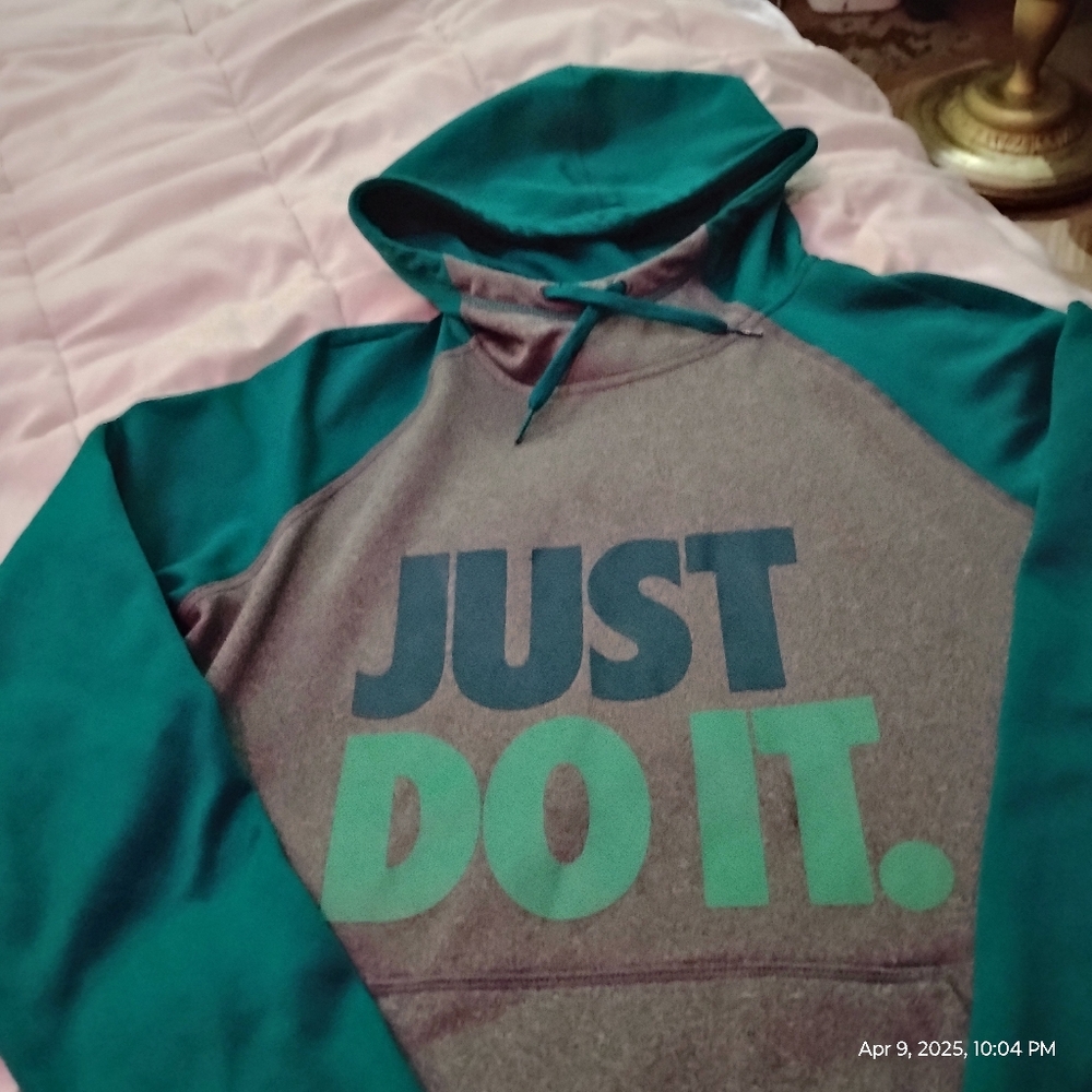 Nike Green and Gray Sweatshirt Bold Design